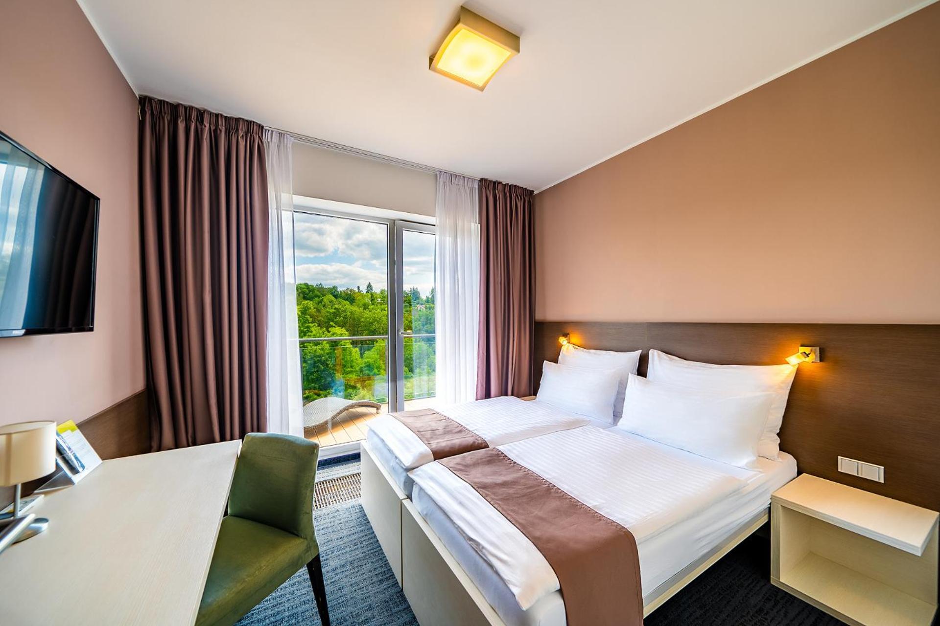 Maximus Hotel