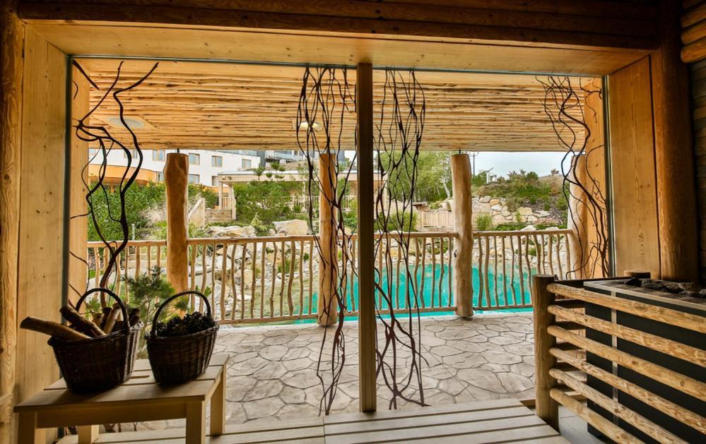 Maximus Hotel